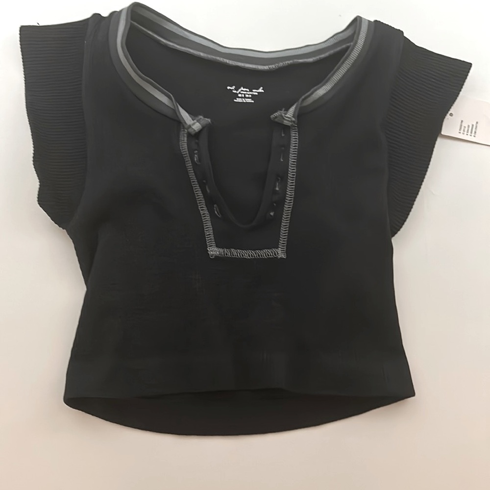 Out From Under Go For Gold Seamless Top black